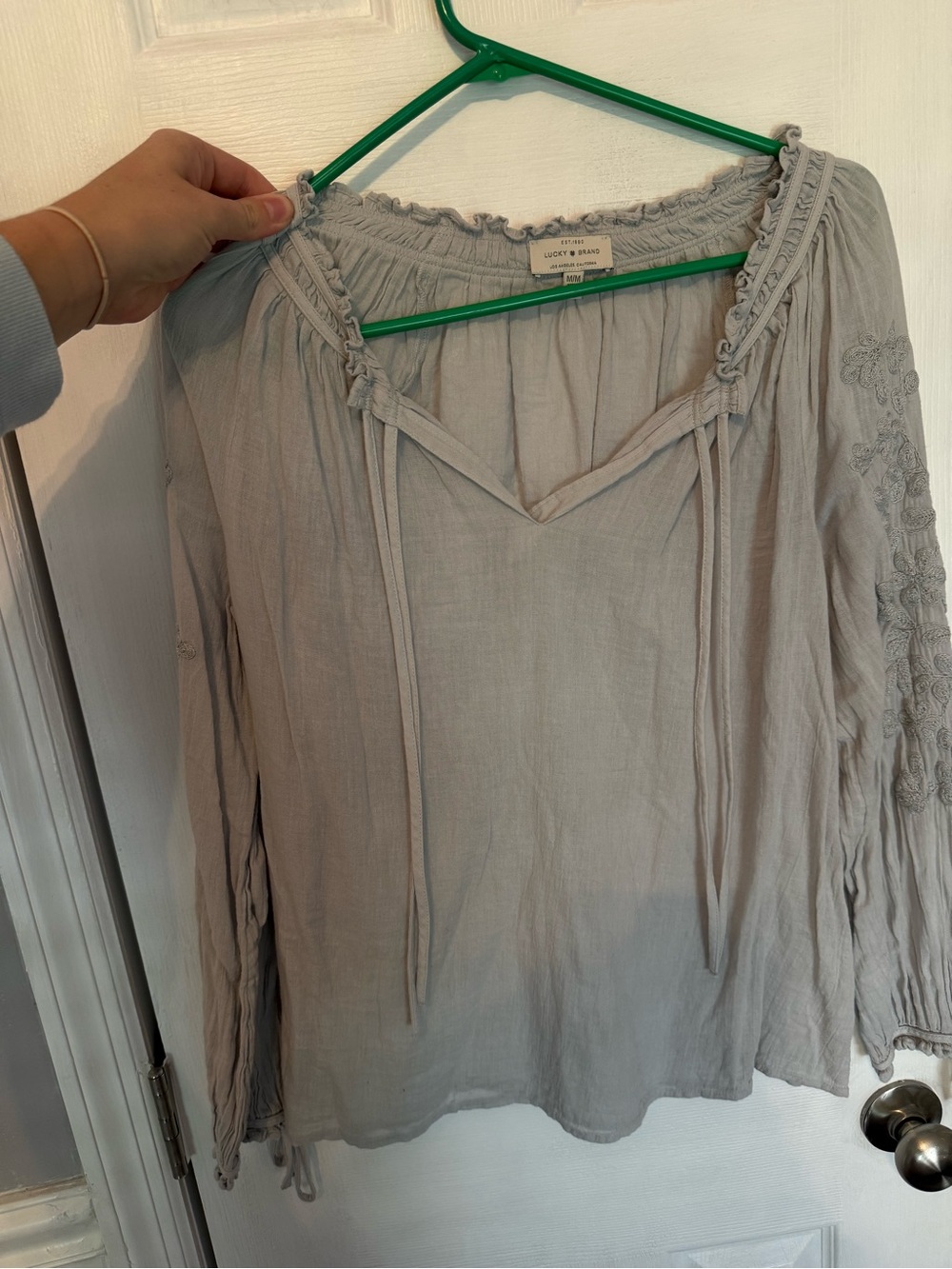 Lucky Brand Light Gray Embroidered Peasant Top